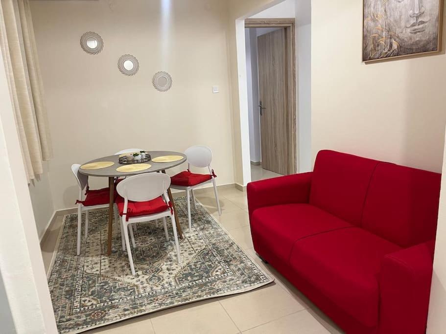 Mégara Elena S Apartment מראה חיצוני תמונה