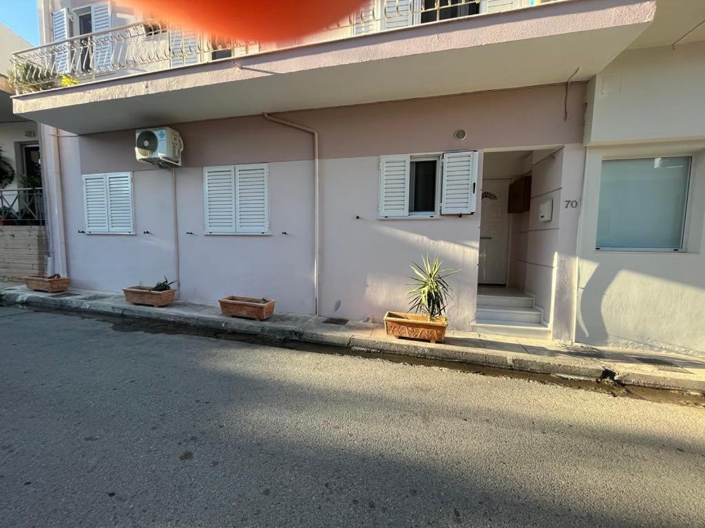 Mégara Elena S Apartment מראה חיצוני תמונה